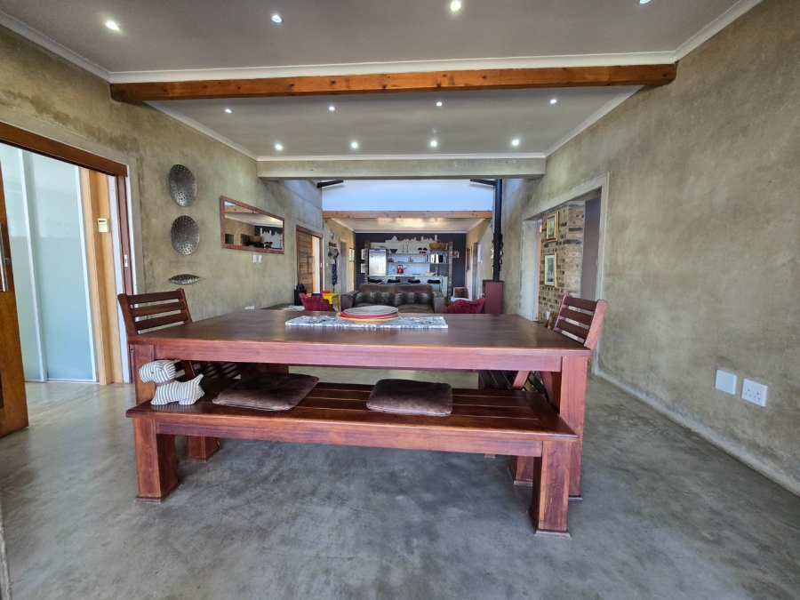 4 Bedroom Property for Sale in Viljoenskroon Rural Free State